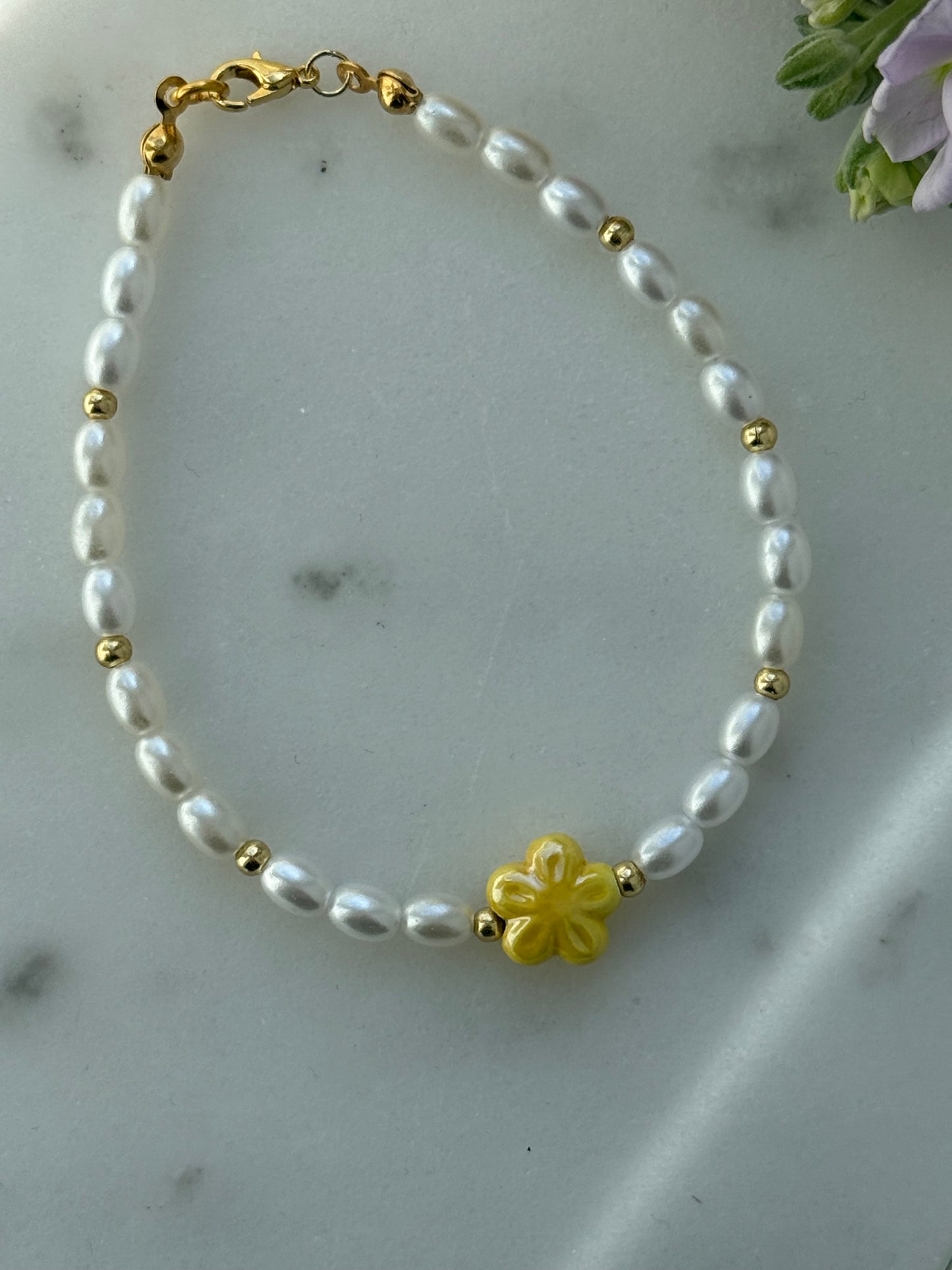 Fußkette mit Weißen Perlen + Blumen Perle - 2212