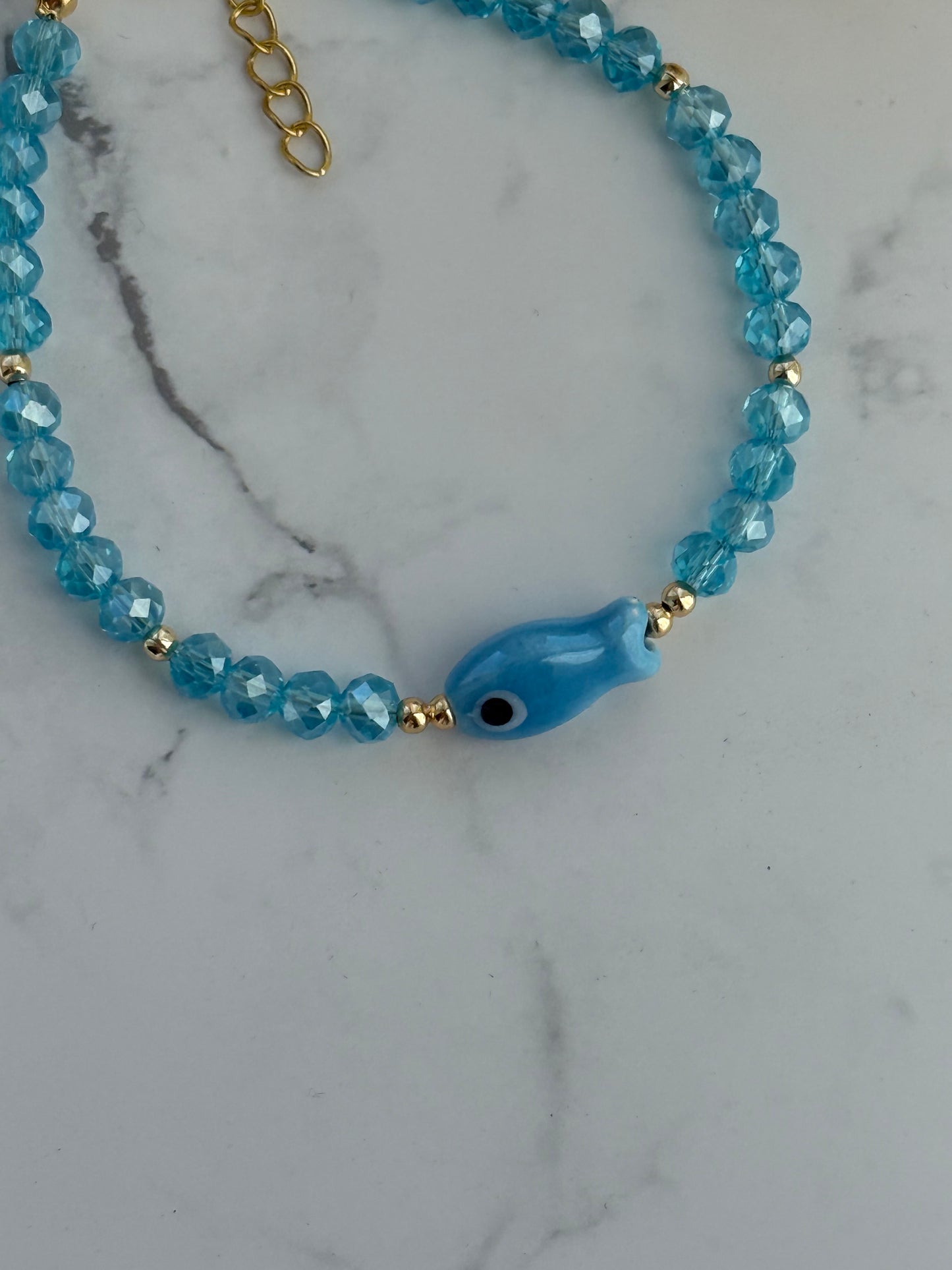 Fußkette mit Blauen Kristallperlen, Goldene Perlen + Fisch Anhänger - 2343