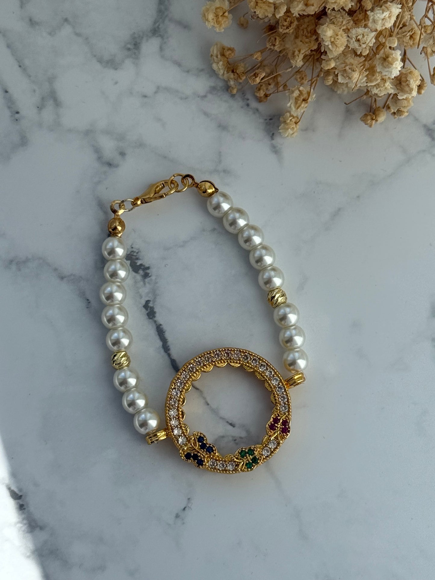 Perlenarmband mit Weißen Glasperlen + Ceyrek Rahmen mit Schmetterlingen - 2359