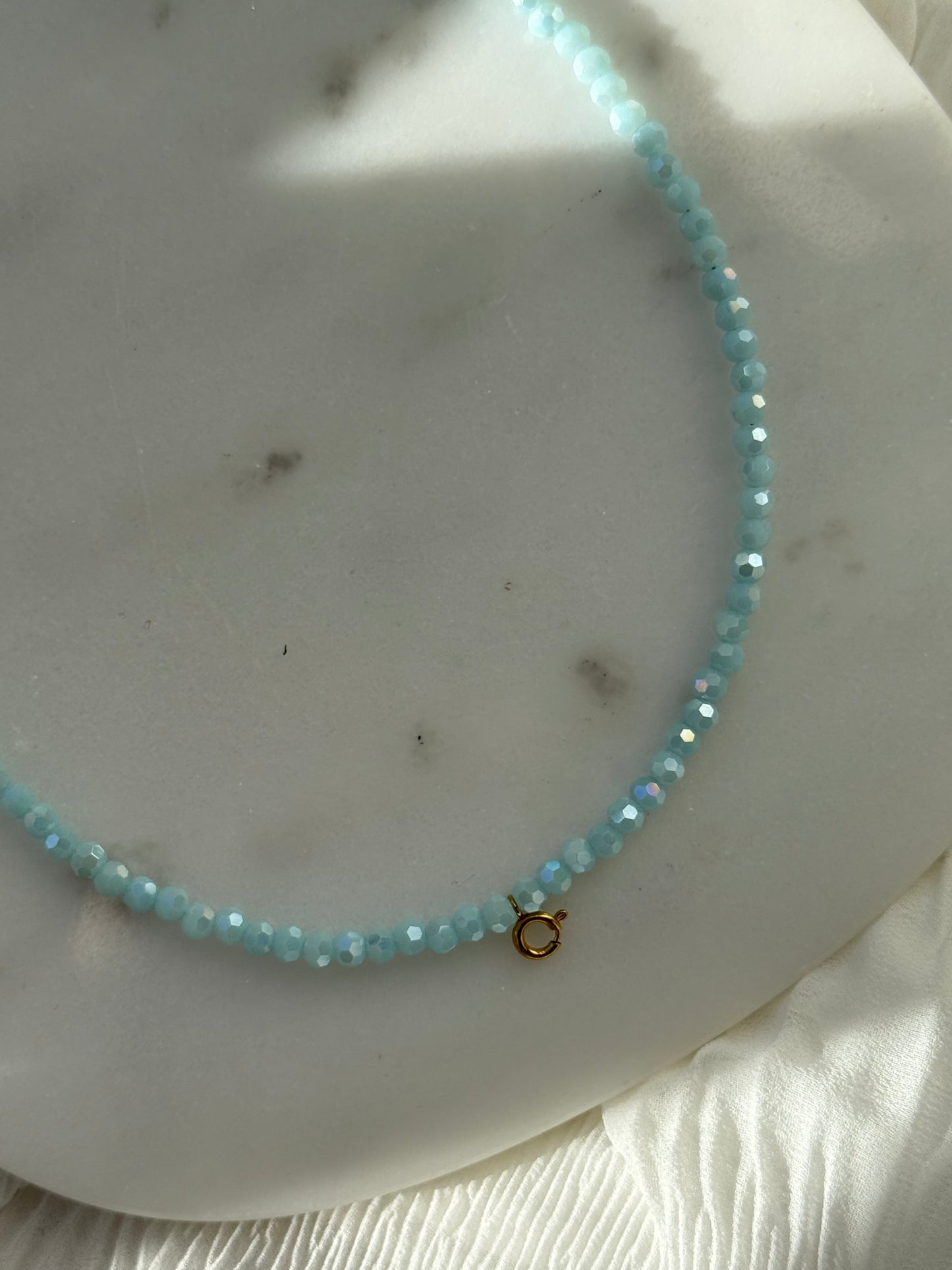 Perlenkette mit Blauen Kristallperlen - 2172