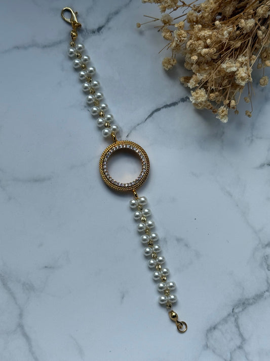 Perlenarmband mit Weißen Perlen, Goldenen Dorika Perlen + Ceyrek Rahmen - 2425