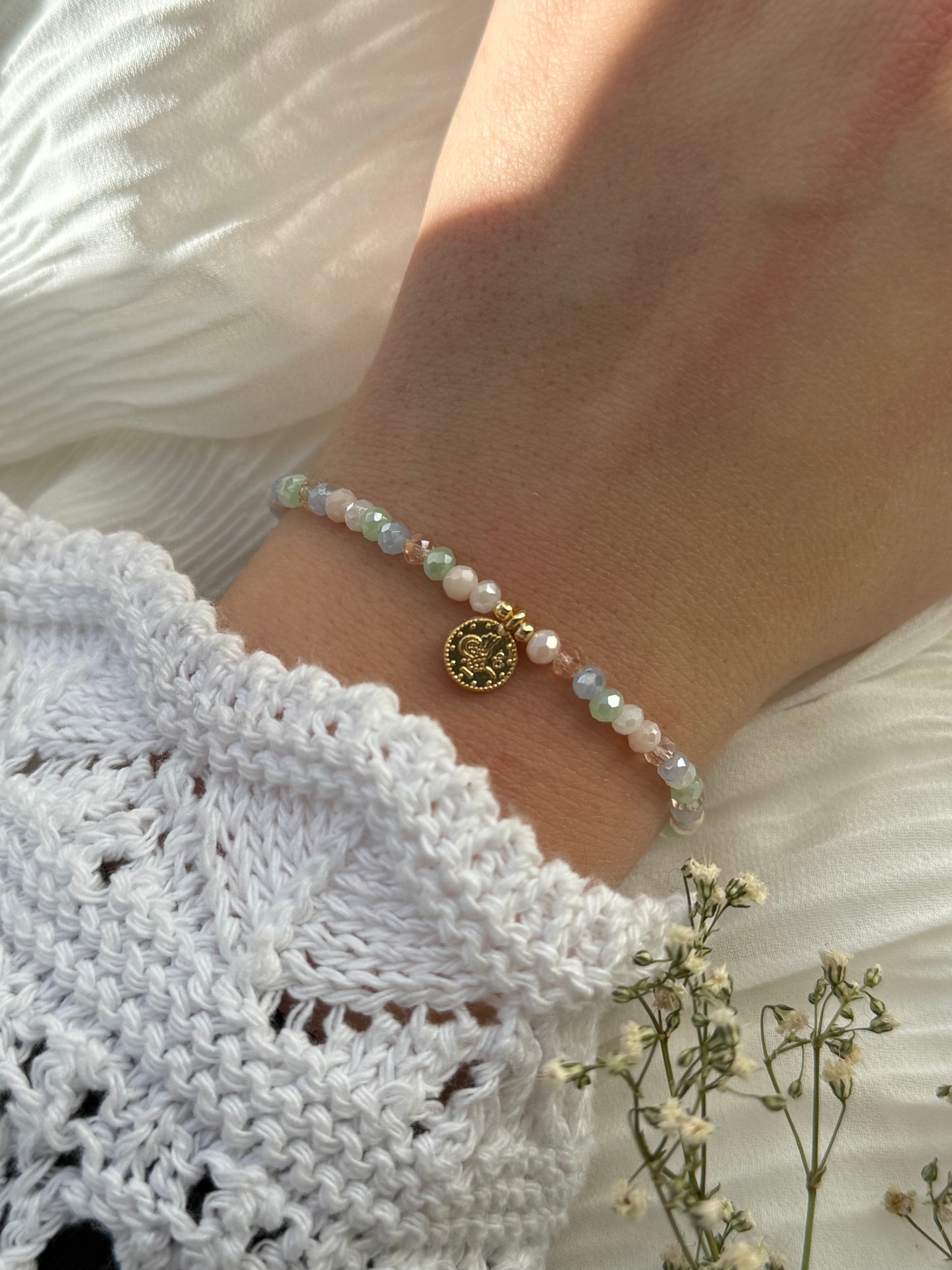 Perlenarmband Rainbow + Goldene Taler Anhänger - 2103