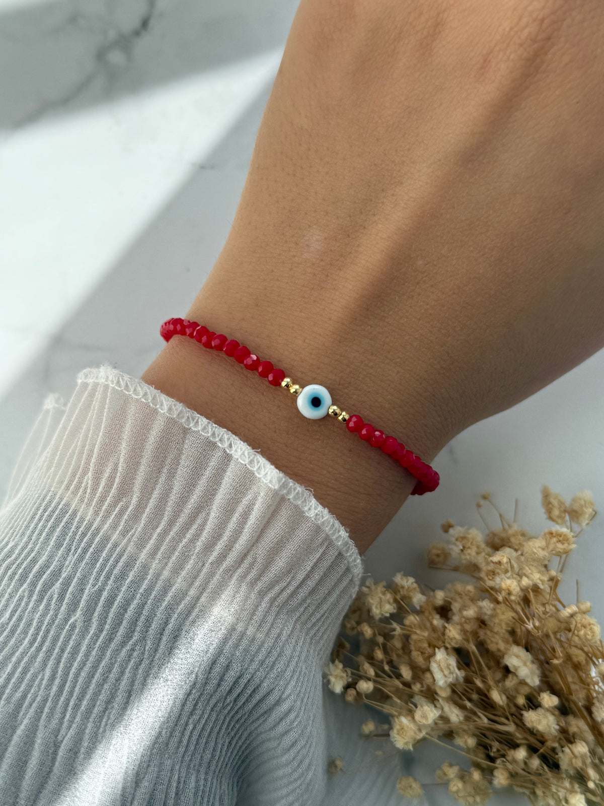 Perlenarmband mit Roten Kristallperlen + Goldenen Perlen + Nazar Perle - 2397