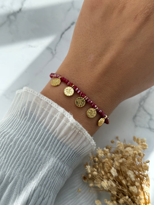 Perlenarmband mit Roten Kristallperlen und Goldenen Perlen + Golden Taler Anhänger - 2403