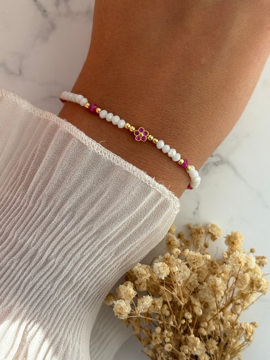 Perlenarmband mit Weißen Perlen, Pinken Kristallperlen + Goldenen Perlen + Blumen Anhänger - 2310