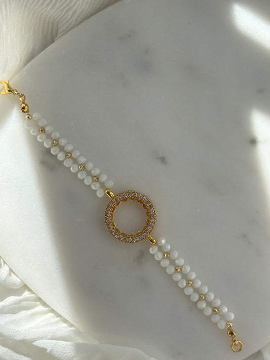 Perlenarmband mit Weißen Kristallperlen, Dorika Perlen und Rahmen - 2185