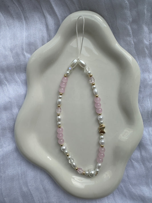 Handykette mit Weißen und Rosa Perlen und Schmetterling Anhänger - 10074