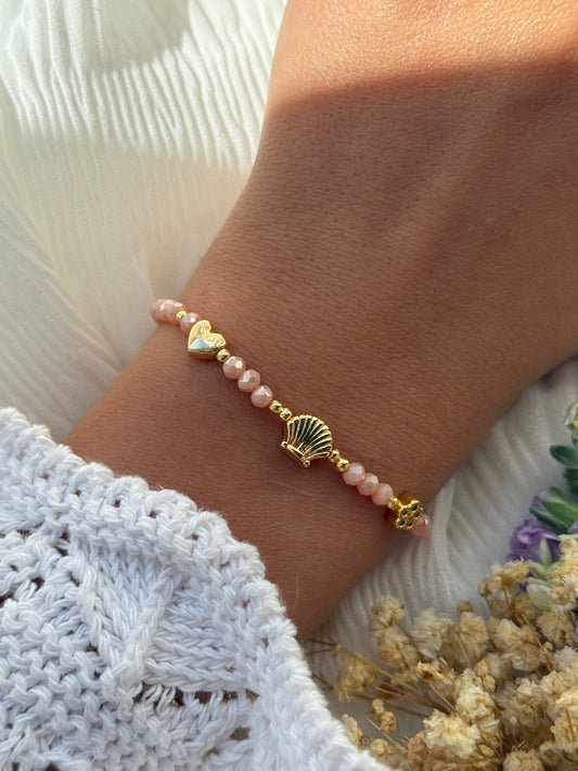 Perlenarmband mit Beigen Kristallperlen und Goldenen Perlen + Charms - 2257