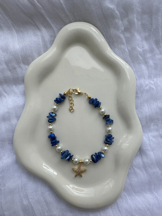 Fußkette mit Weißen Perlen und Blauen Edelsteinen + Seestern Anhänger - 10087