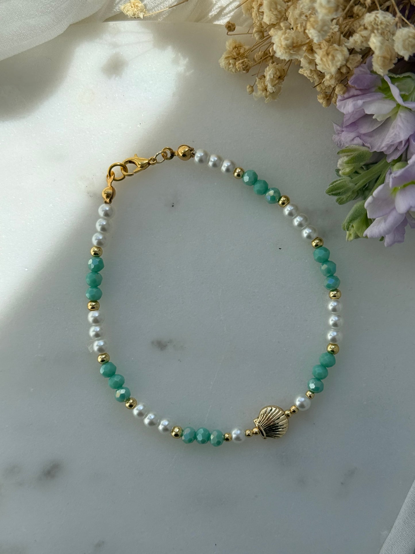 Fußkette mit Weißen Perlen, Türkisen Kristallperlen + Muschel Anhänger - 2208