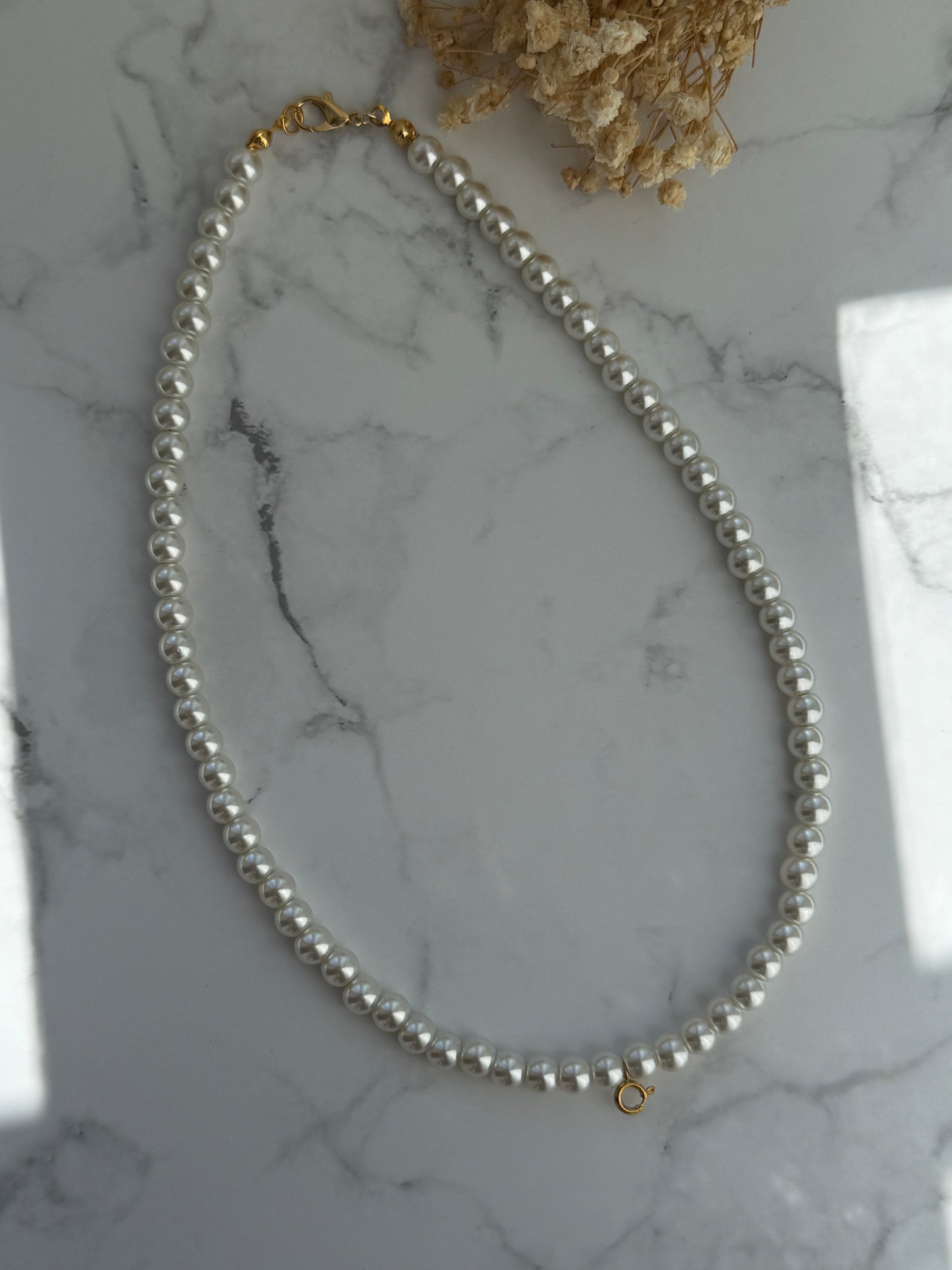 Perlenkette mit Weißen Glasperlen + Anhänger für Ceyrek - 2366