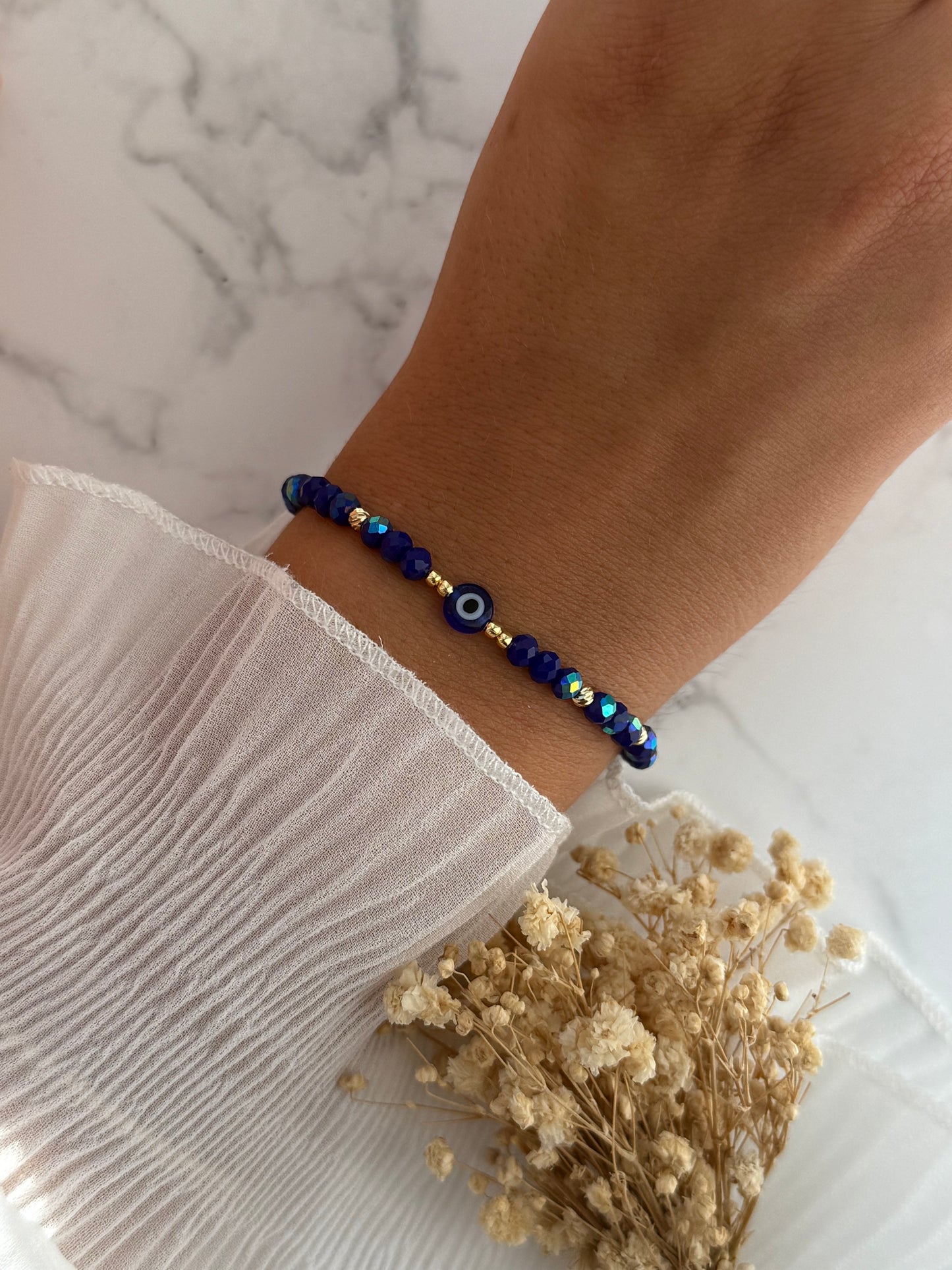 Perlenarmband mit Blauen Kristallperlen, Goldenen Perlen + Nazar Perle - 2297