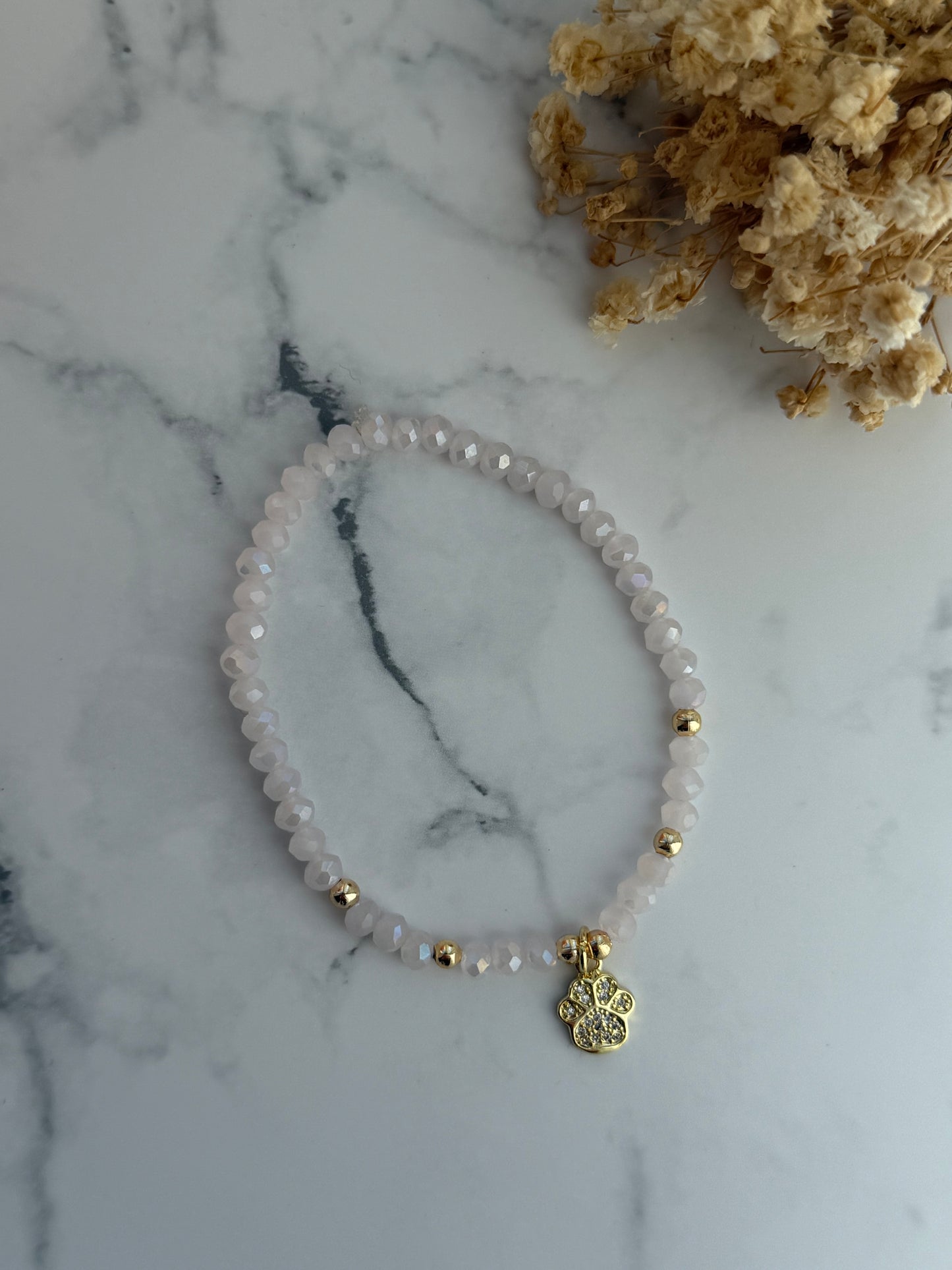 Perlenarmband mit Rosa Kristallperlen, Goldenen Perlen + Pfoten Anhänger - 2287