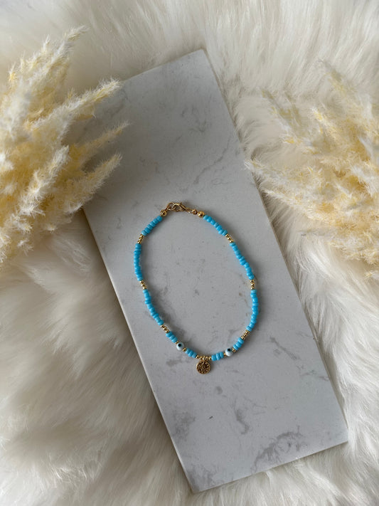 Fußkette mit blauen Perlen mit goldenen Taler Anhänger und Nazar Perlen - 10097